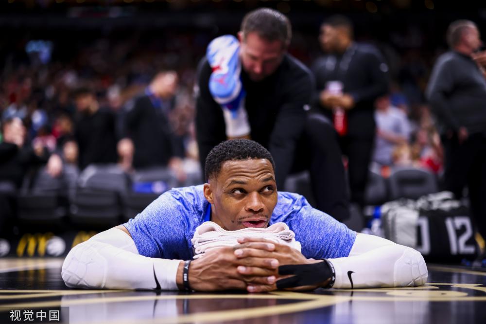 上的每一个 上的每一个