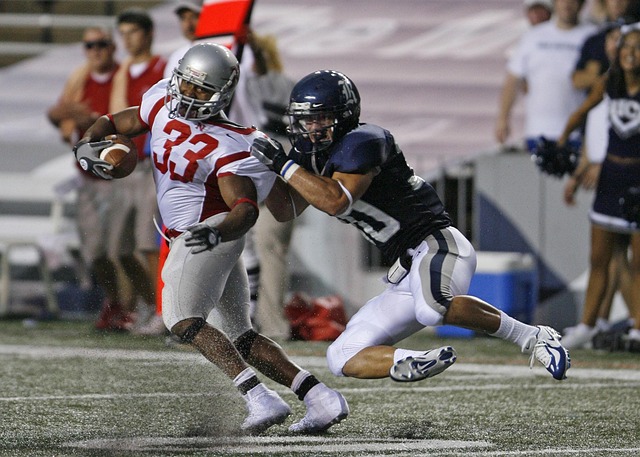 他需要一個 他需要一個