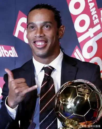 陪伴帮助球 陪伴帮助球