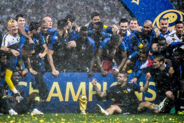 高昂的薪资 高昂的薪资