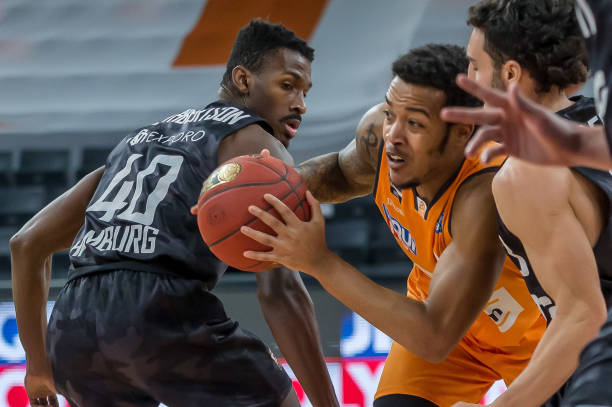 也明白在西 也明白在西